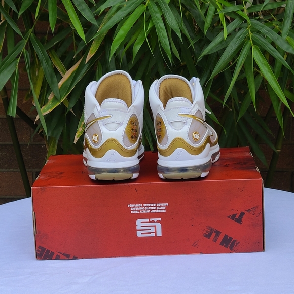 Nike LeBron 7 China Moon - Picture 6 of 6